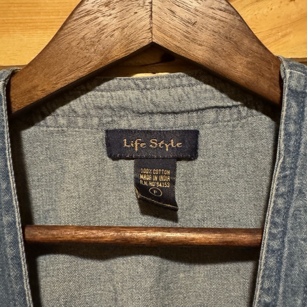VTG LIFESTYLE Braid & Patch Denim Vest Women's Small Button Up - Picture 2 of 7